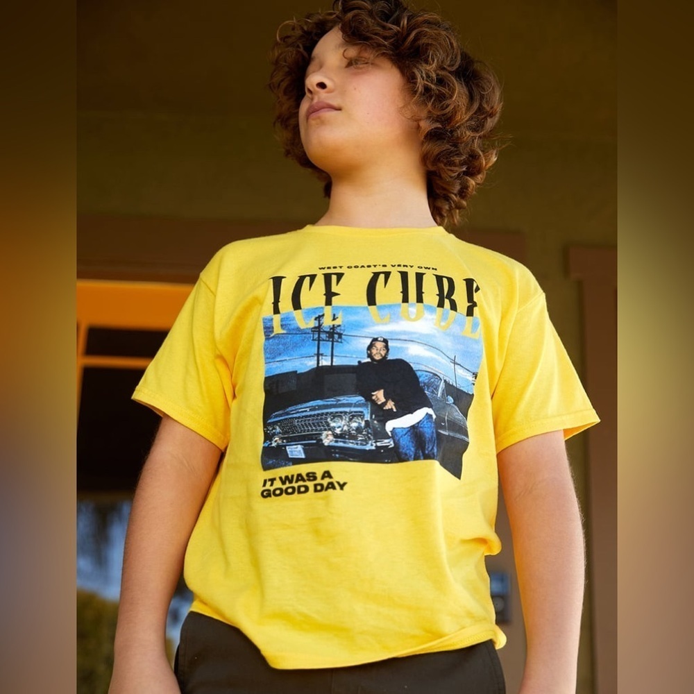 Ice Cube T-shirt youth medium med M yellow it was a Good Day graphic tee kids​​​